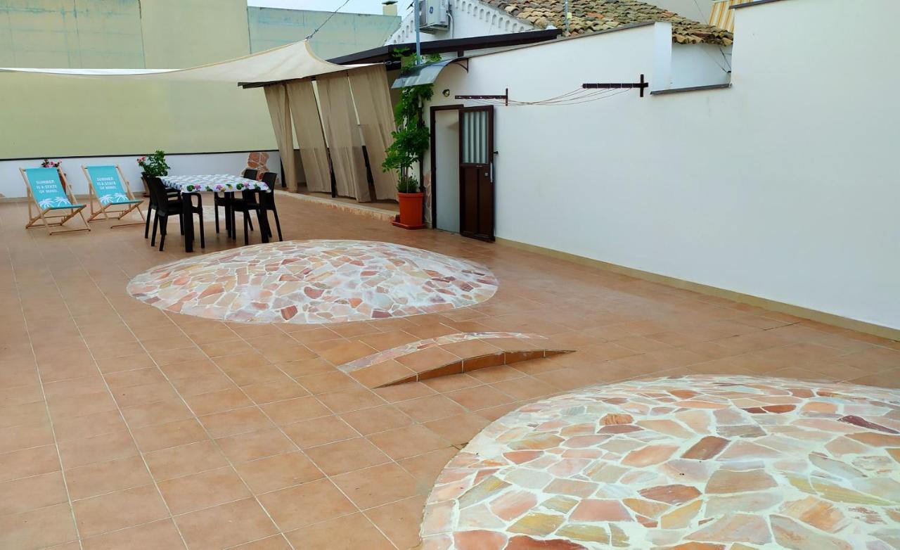 Dimora Storica A Canosa Di Puglia Bagian luar foto